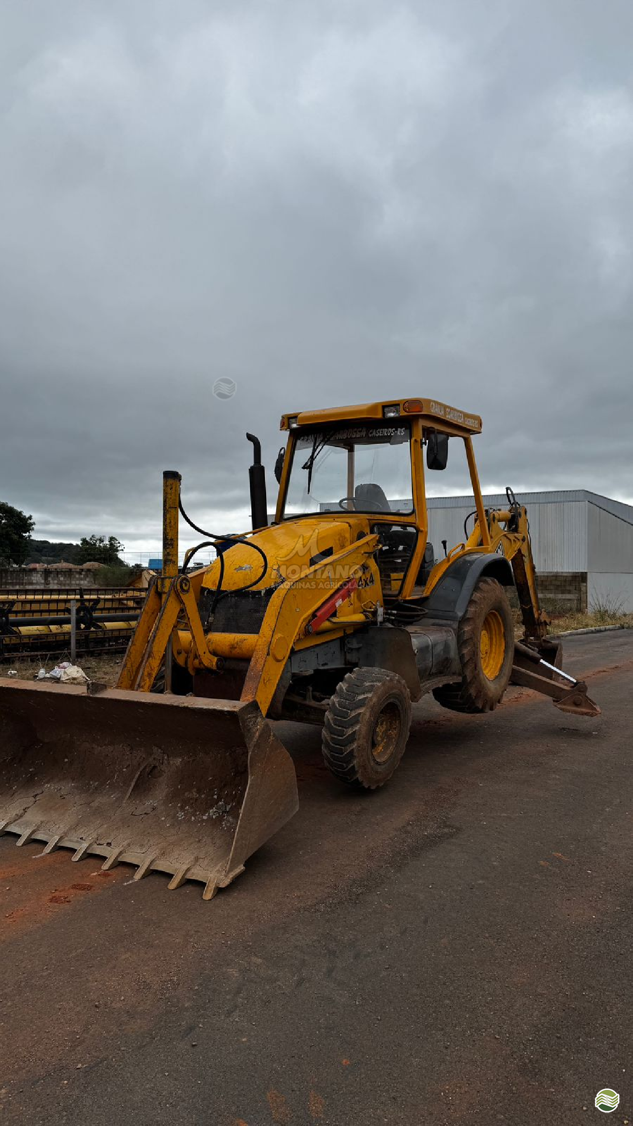 RETRO ESCAVADEIRA RANDON RK406B Tração 4x4 Montano Máquinas Agrícolas LAGOA VERMELHA RIO GRANDE DO SUL RS